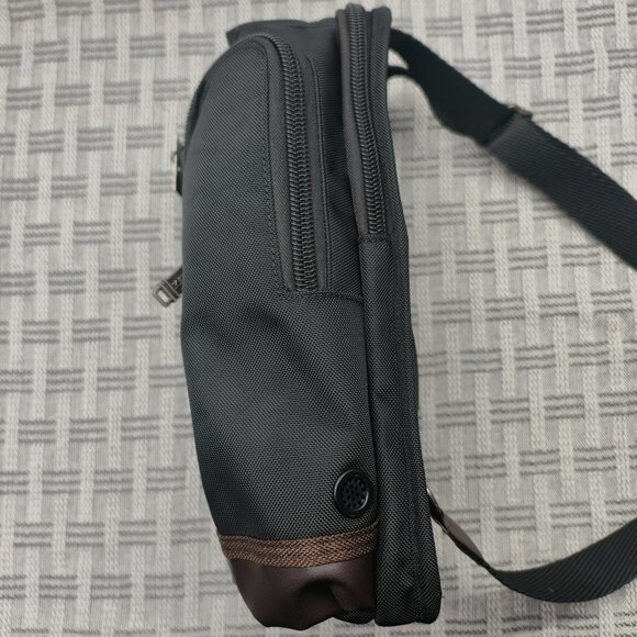 NWT Tumi Alpha Bravo Monterey Black Anti-Theft Sling | Tactical Crossbody Bag - Picture 5 of 10